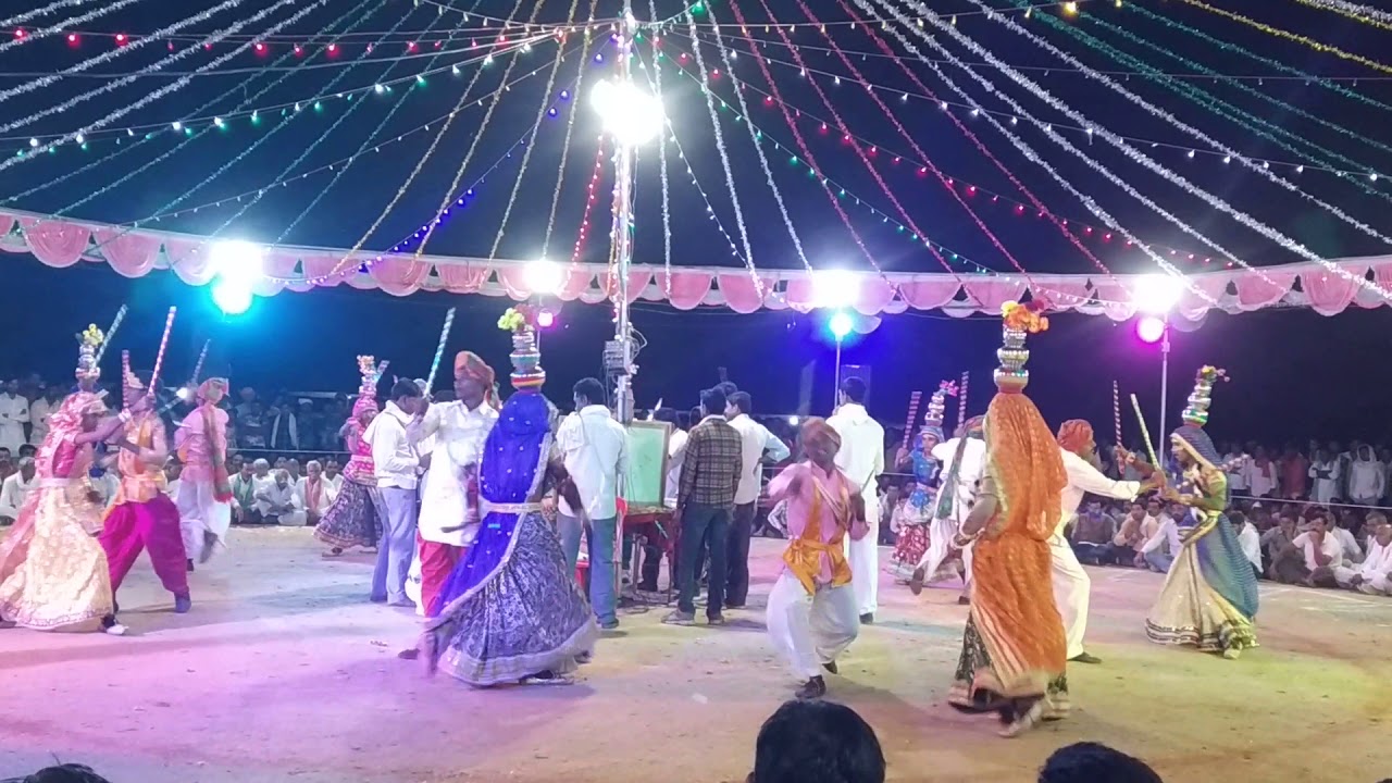 आज के बेस्ट गायक कलाकार श्री भगतराम जी विश्वकर्मा।बाल गोपाल गैर मंडल बिछौला माल खुढ़गांवव प्रस्तुती