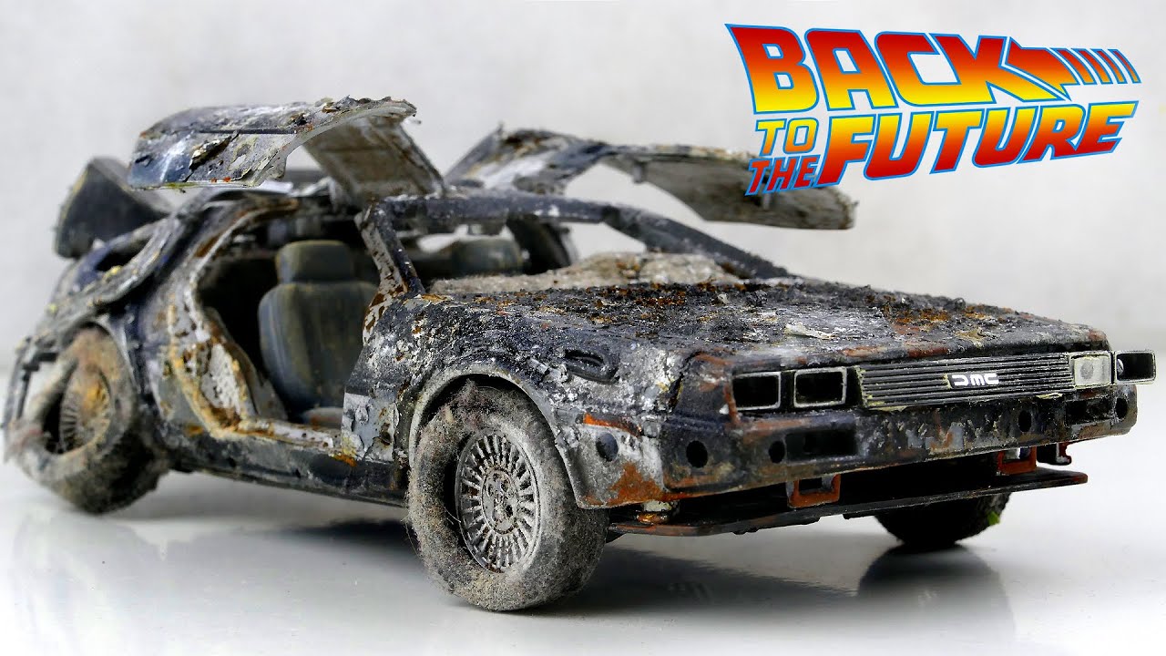 Restoration Back to the Future DeLorean DMC 12 model car