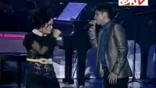 Krisdayanti feat Ungu - Kupinang Kau Dengan Bismillah (Live)