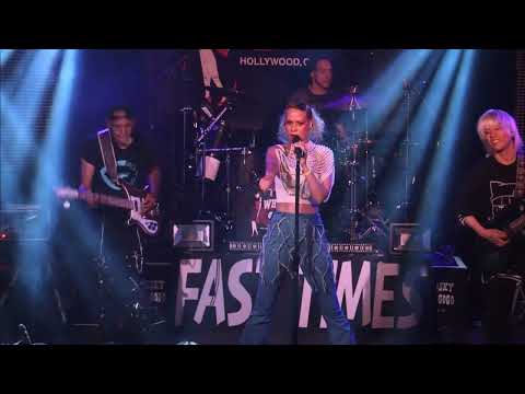 Stuck In The Middle Live from the Whiskey