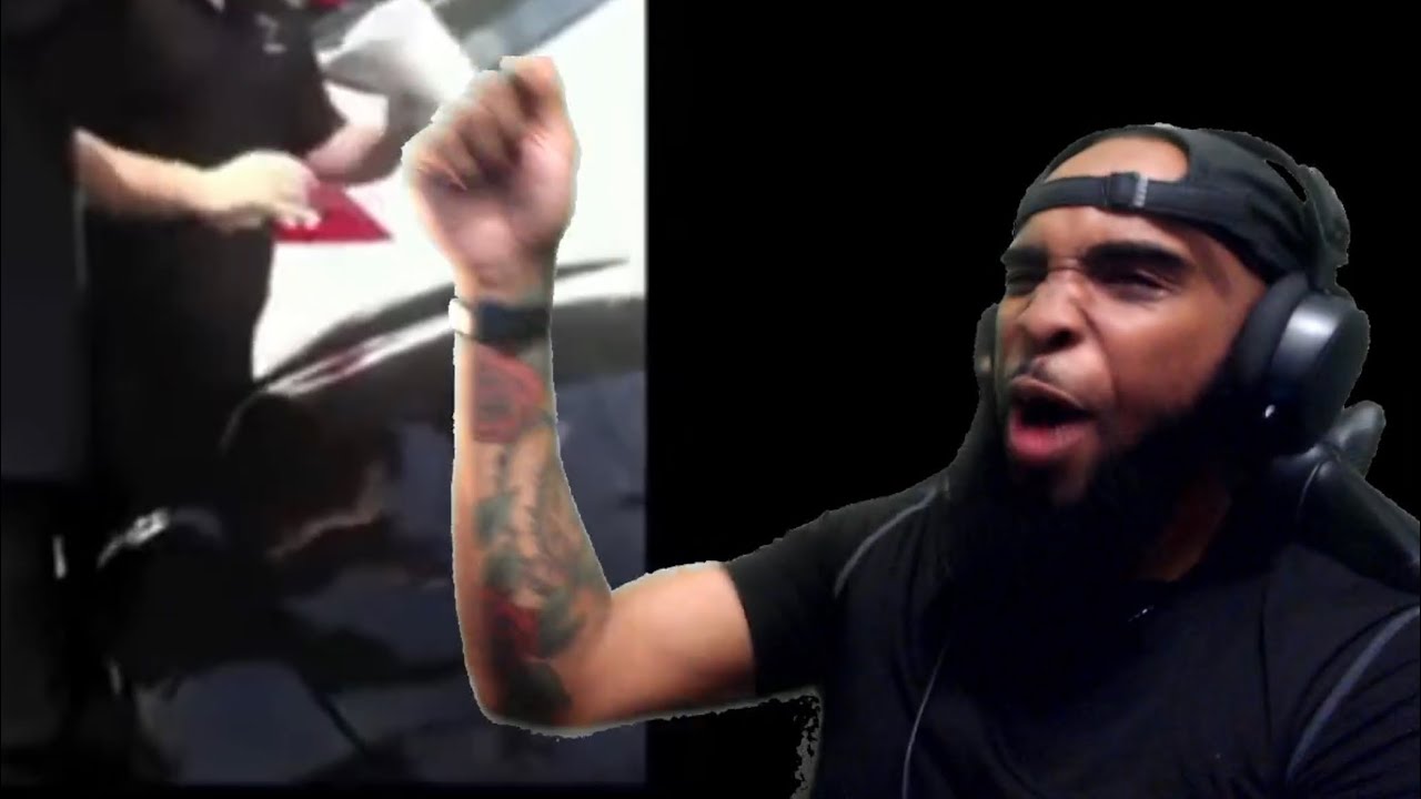 Lee Reacts: WIPE ME DOWN! 😂🧻