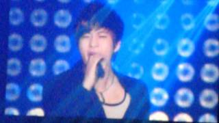 Hyorin (SISTAR) Soohyun (U-KISS) Collab - KBS Music Bank Paris February 2012