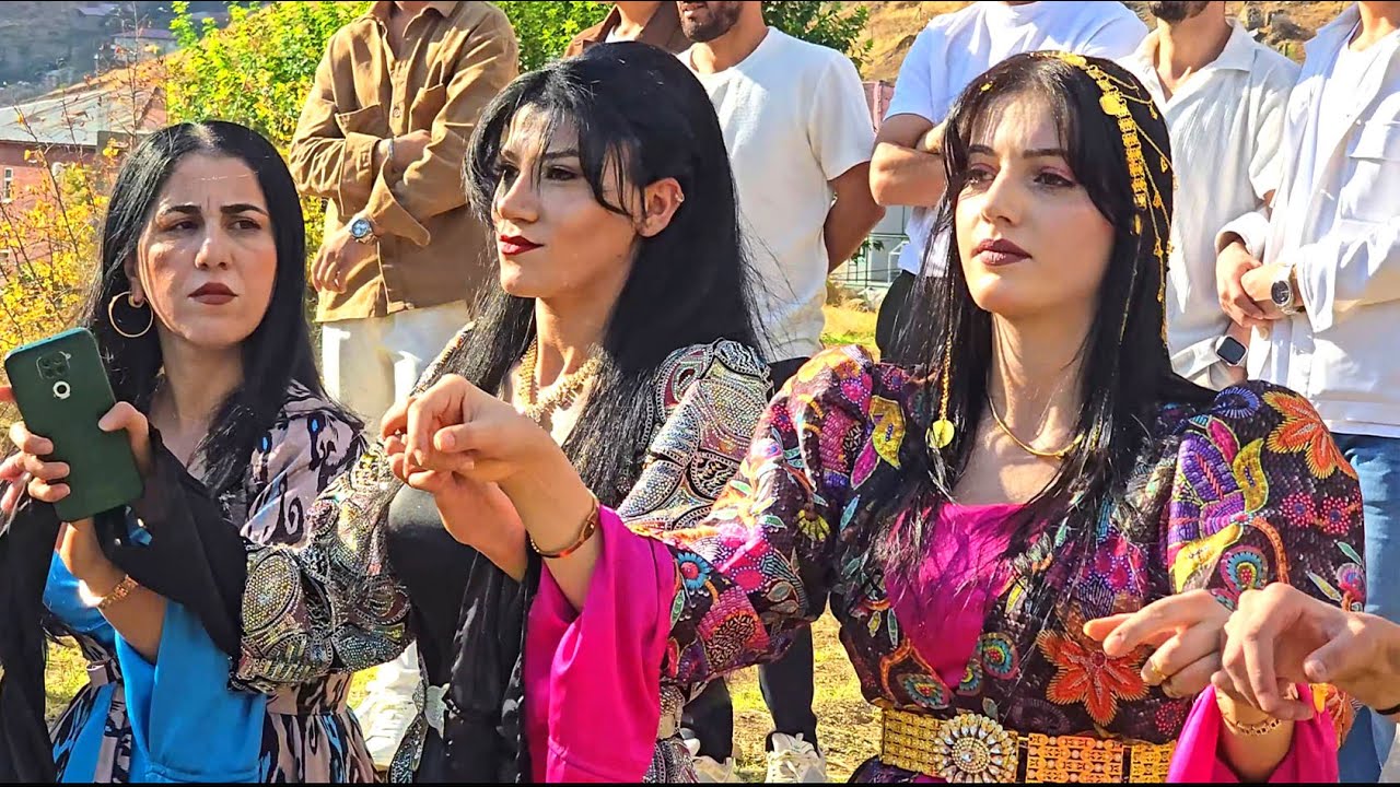 Govend Bablekan Şahiya Faruk & Şehriban Şiyar Berwari