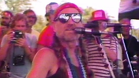 Willie Nelson hosts a Fourth of July picnic near Austin (1979)