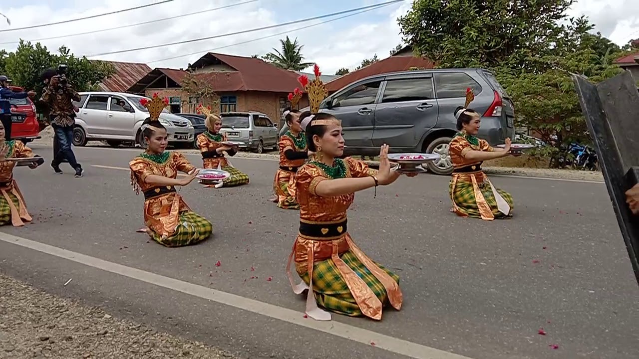 Ana mandara; Tari umo ara dan mondotambe has Tolaki Konawe