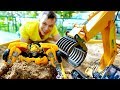 Игры с Трансформерами. Фёдор и Бамблби ищут клад в песочнице!