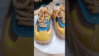운동화세일~~ 사이즈 235  굽4.5cm    매장 빠른배송 #운동화#신발#여성패션 #여성슈즈
