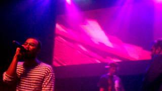 Das racist featuring Lakutis, Rapping 2 U