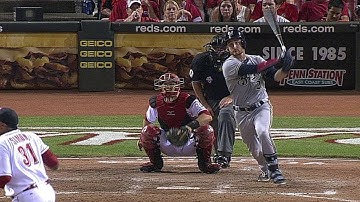 MIL@CIN: Lucroy launches a solo homer to right field