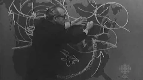 Weatherman Percy Saltzman & his famous chalk, 1967...