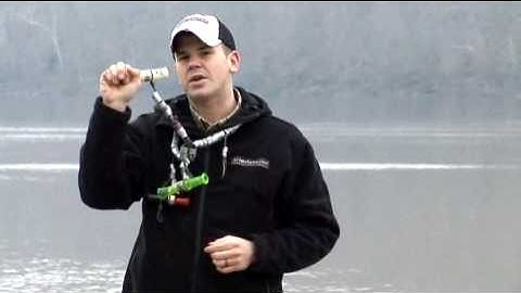 Properly holding the shortreed goose call