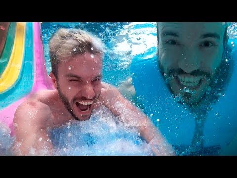 DESAFIO DO BAMBOLÊ NA PISCINA - Família Brancoala 