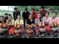 Wow amazing cooking chicken roasted with chili sauce recipe in my village - Amazing video