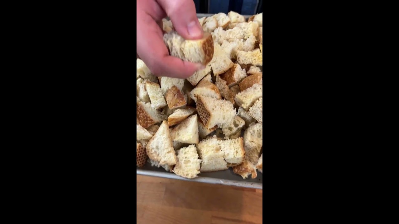 This Is The BEST Thanksgiving Stuffing Recipe 
