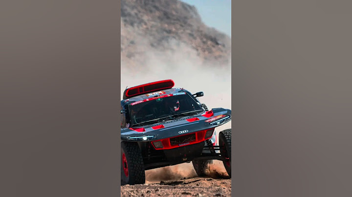 Carlos Sainz y Cris Gutierrez ganan el #dakar @redbull