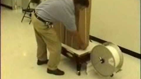 Dynaric DF30L Semi-Automatic Strapping Machine | ProPac.com