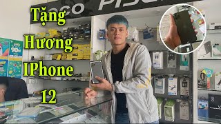 Hùng Mực Bỏ Ra 40 Triệu Đi Mua IPhone 12 Tặng Hương