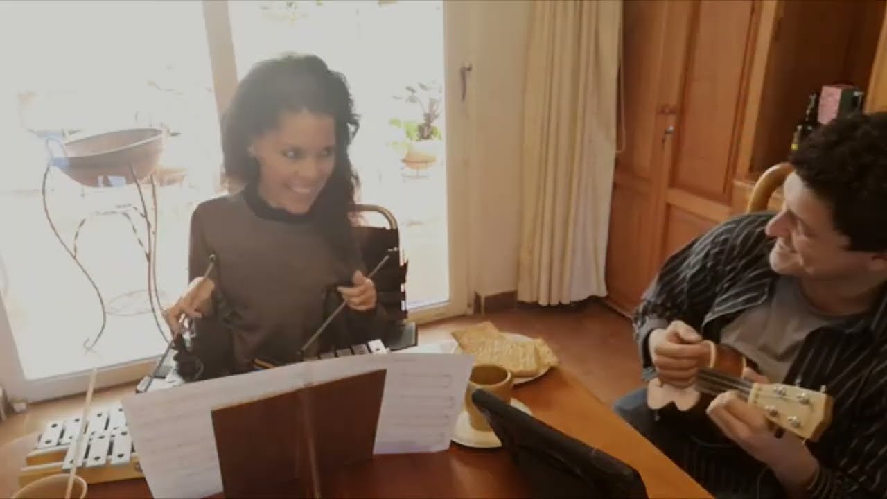 Orquesta Café con Pan - Moon River