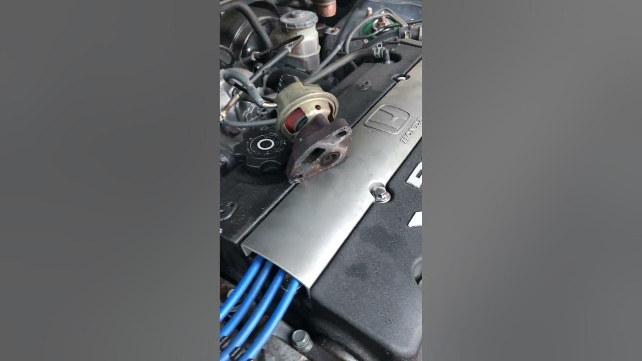 Honda prelude: How to clean EGR valve - YouTube