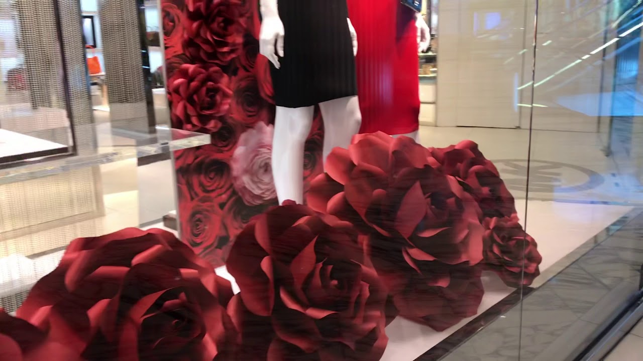 Michael Kors window display paper flowers / Sydney Australia 2018 - YouTube