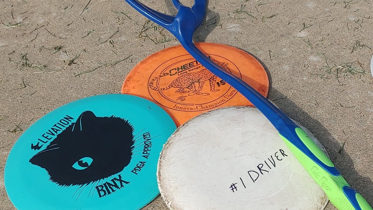 Moving Disc Fido Flyer - helps move disc golf discs farther and easier! - YouTube
