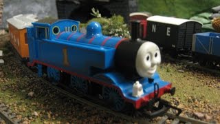 Hornby/Bachmann Music Video: Thomas We Love You (Thomas Anthem) - Singalong