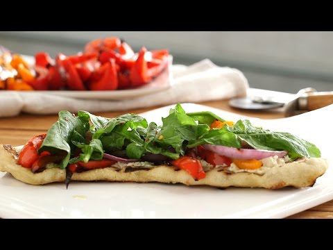 Video: Pizza Med Grillede Grøntsager