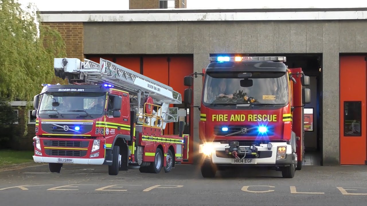 *DOUBLE SPECIAL TURNOUT* Redbridge Hill Fire Station DOUBLE Turnout to Height Rescue │RSV