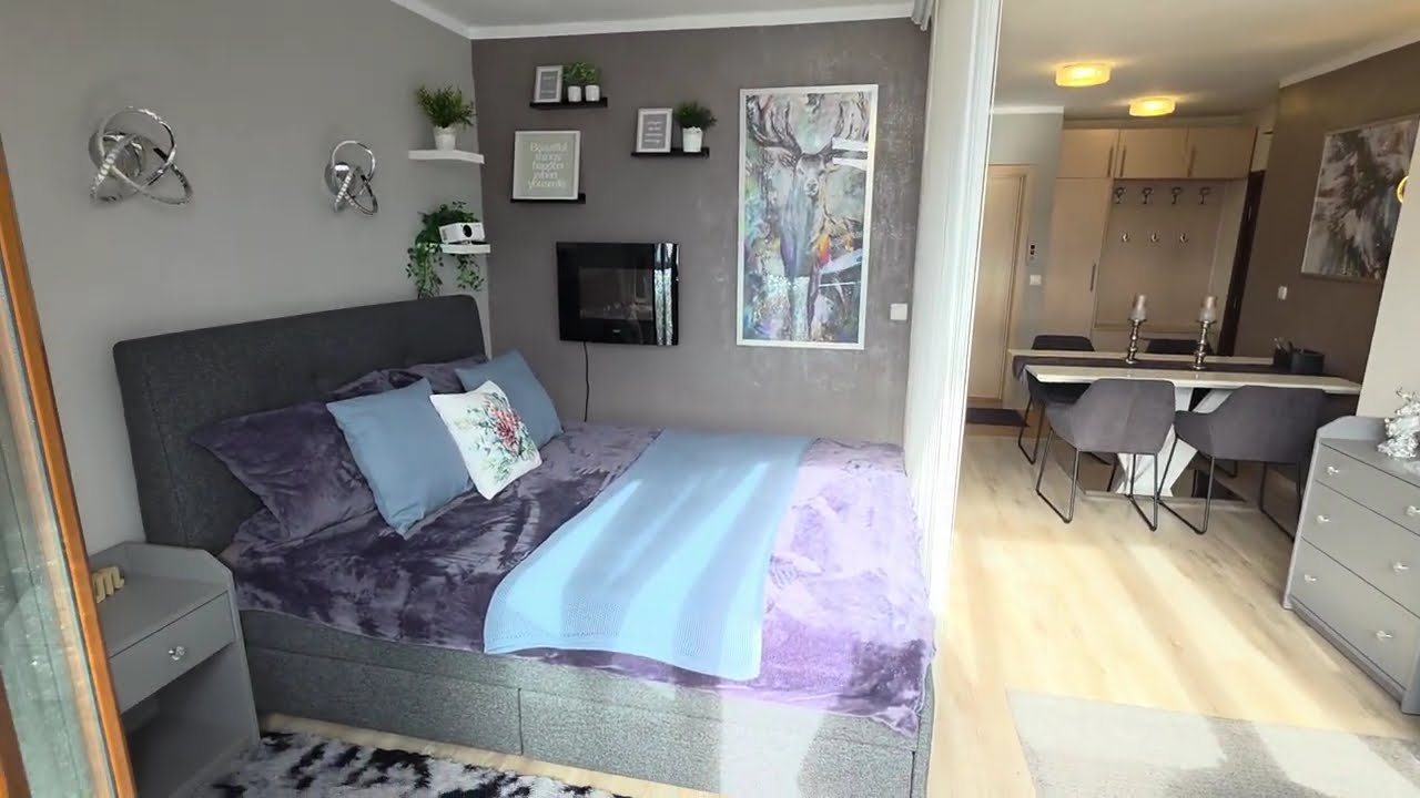 South-facing, modernly furnished apartment with a panoramic view in a Residential Building in Bansko