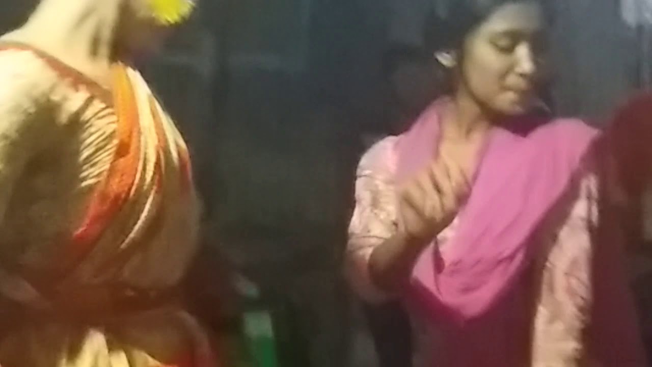 তুমি জালাইয়া গেলা মনের আগুন নিভাইয়া গেলা না। 😍😀😁😃😆😻👩‍❤‍👩👨‍👩‍👦‍👦👯🕺