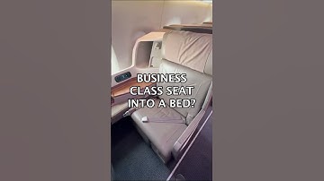 Turning my business class seat to a bed on Singapore Airlines #shorts