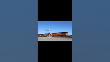 BNSF 7888 #shorts DS MP10 #bnsf #bnsfdrailway #train