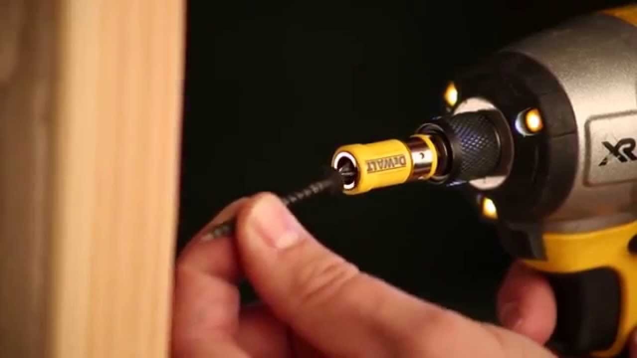 DeWalt Maxfit screwdriver bits and 10X magnetic Screw Lock system 