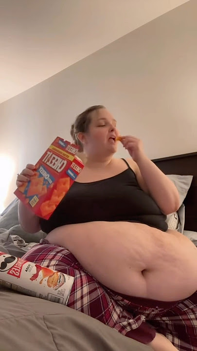 POV You go home with a Big Girl… 😜😉 #ssbbw #plussize #belly