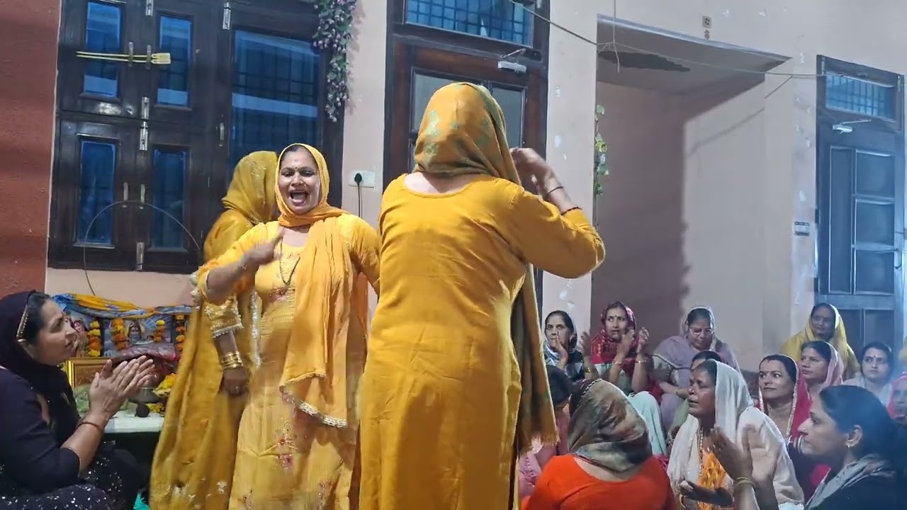 लोबेबे बहू राणी न दील खूस करदीया एसी बहू सबको दे भगवान🙏🙏👌👌💯💯🕉🕉