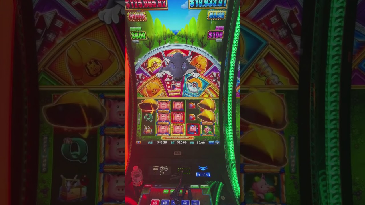 That Three Little Pigs bonus was INSANE #slots #win #casino