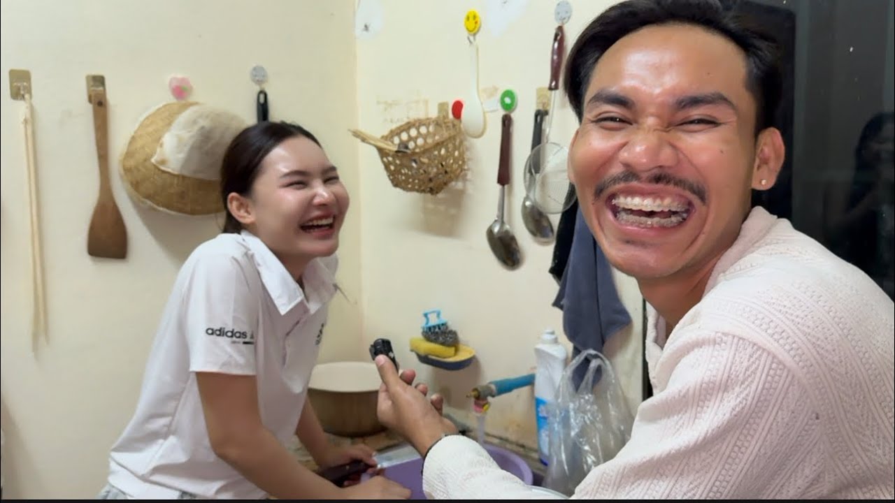 บุกห้องสาวเหมียว ບຸກຫ້ອງສາວໝຽວ