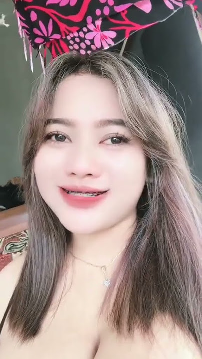 bebby moy hot #fypyoutube #cewekviral #fouryou #trendingshorts #videoviral #youtubeviral #trending
