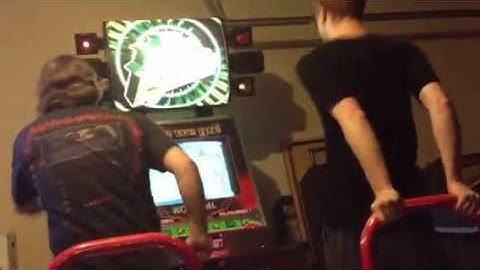 DDR 5th Mix - The Twist by [ICNH]