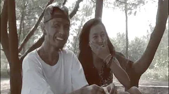 Ras Inggi & Fly Away (Freedom Song) - FLASHBACK (OFFICIAL VIDEO) Ras Inggi & Fly Away (Freedom Song) - FLASHBACK (OFFICIAL VIDEO)