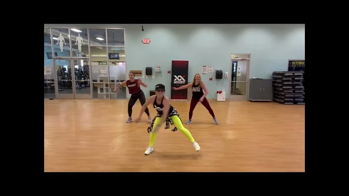 MixxedFit | U Gurl | Walker Hayes