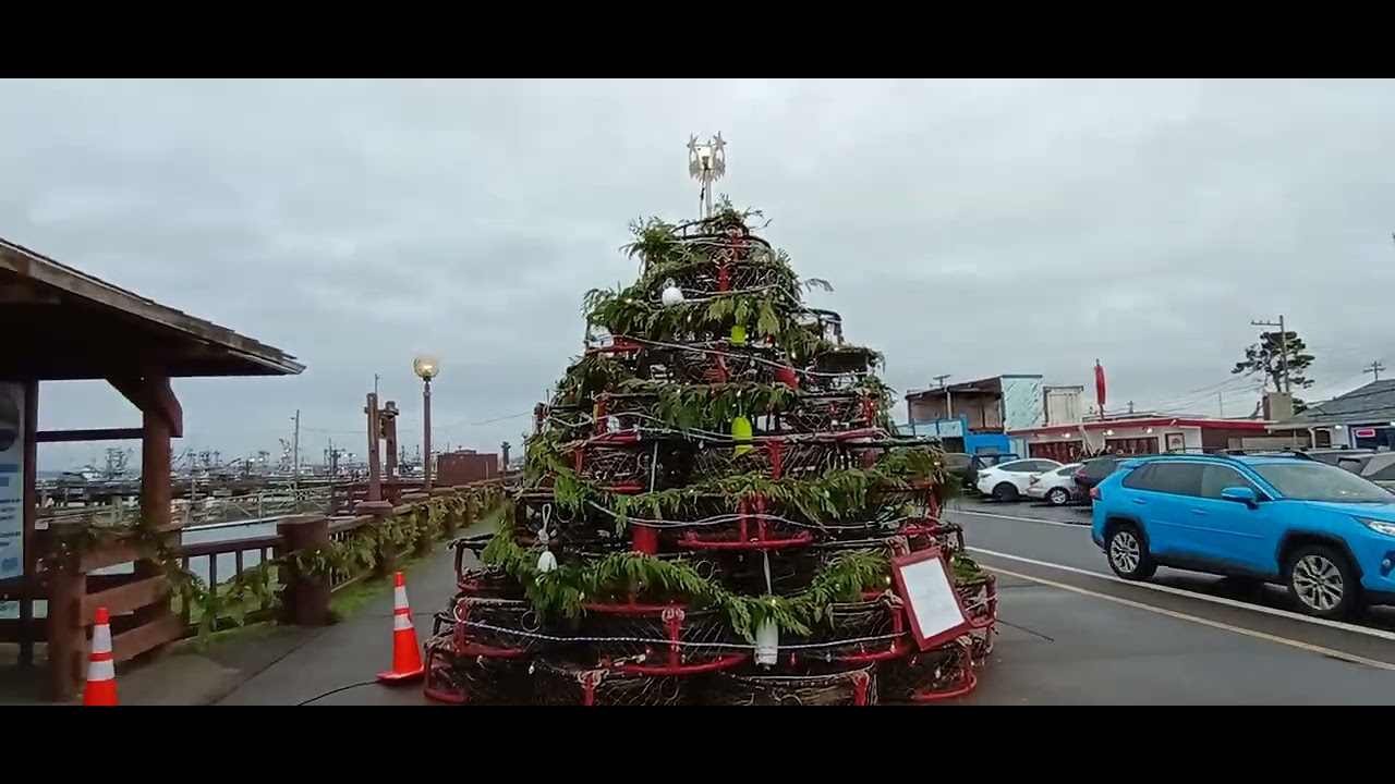 Downtown Westport WAshington - Walking around downtown and the boat docks