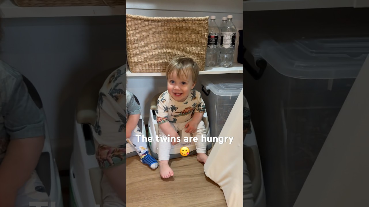 The twins way of saying they are hungry 🤣 