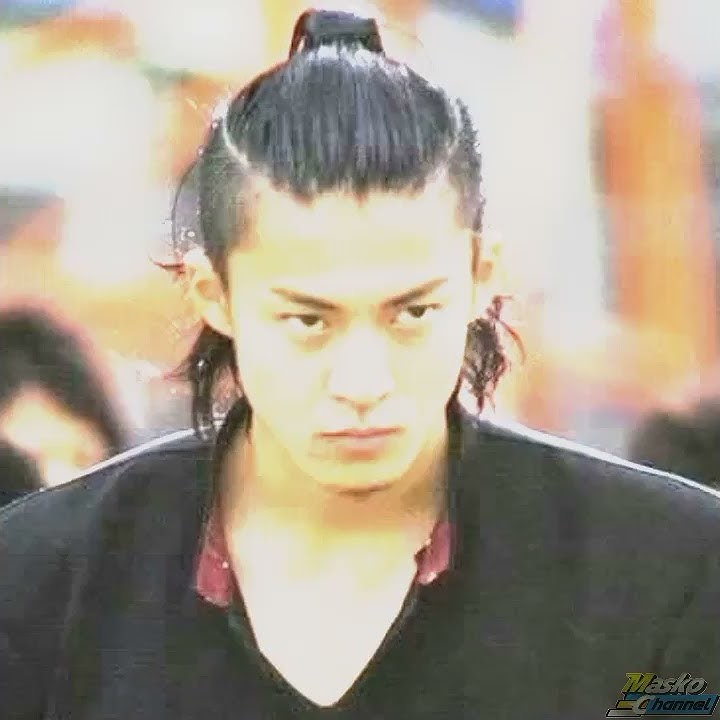 Story Wa Crows Zero 2 || Takiya Genji Vs Yakuza