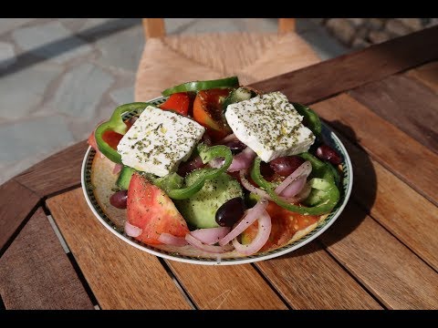 Video: Klasik Bir Yunan Salatası Nasıl Yapılır