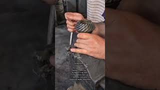 Remove Transmission Bearing Cone Without a Puller #TransmissionRepair#MechanicTricks#BearingRemoval