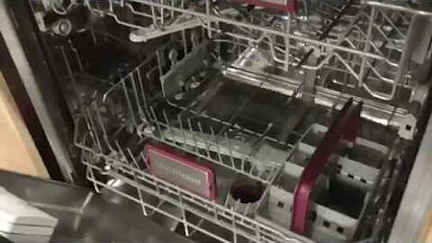 Blomberg GVN9483E Dishwasher Broken Fault Again Pump Blocked