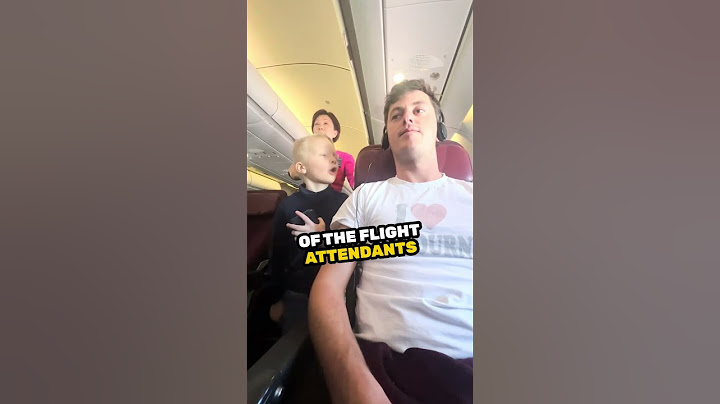 He shocked everyone on the plane 😯✈️