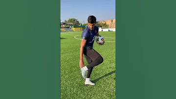 تعل م مهارة نيمار البرازيلي في تجاوز المدافعين 