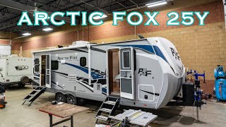 2023 Arctic Fox 25Y Pull Behind Camper Walkthrough